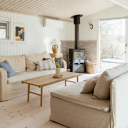 Scandinavian Style And View In Oasis *